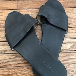Nisolo Isla slides